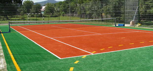 teren tenis sintetic