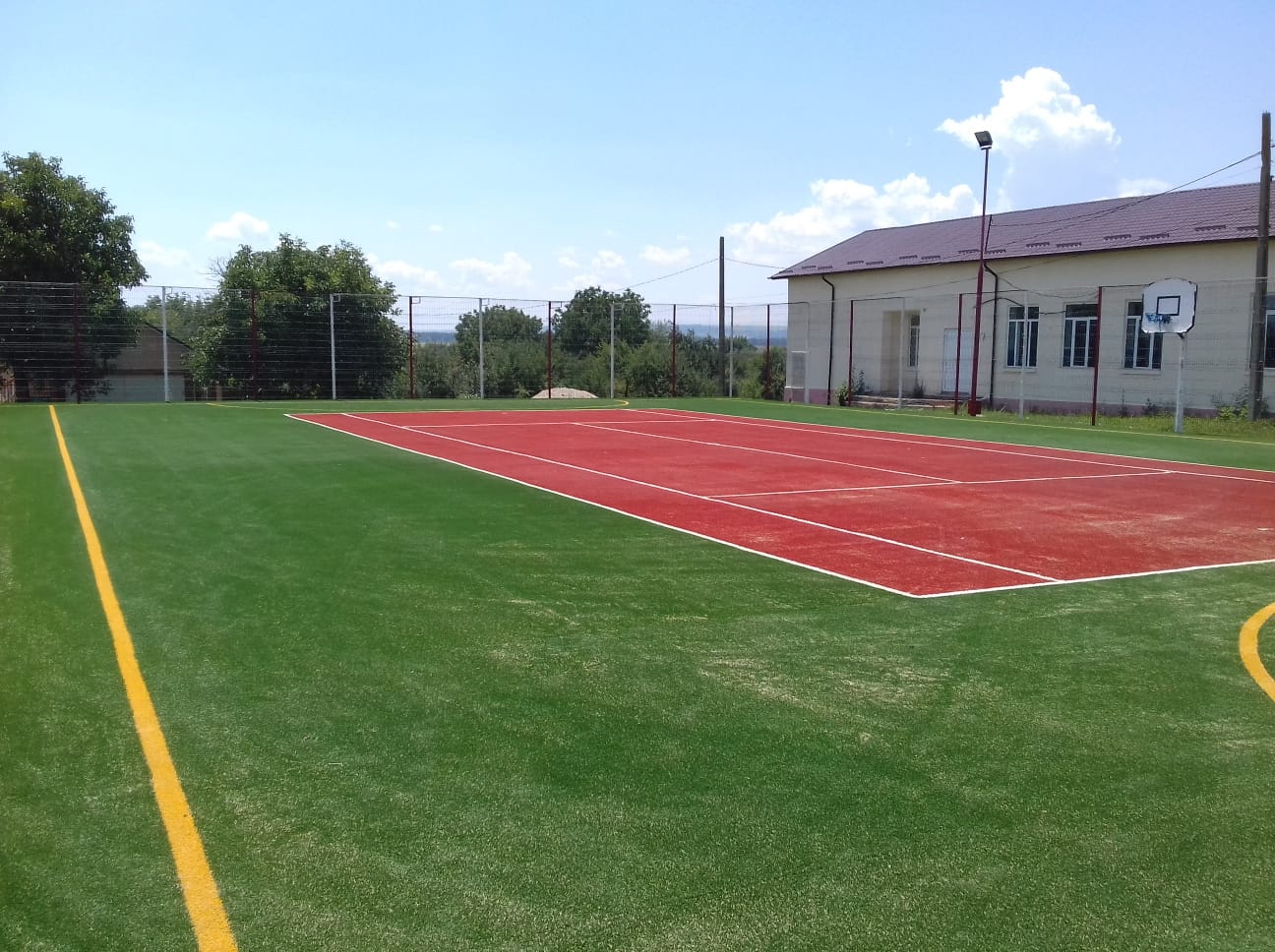 amenajare teren de sport cu gazon artificial sintetic Neamt